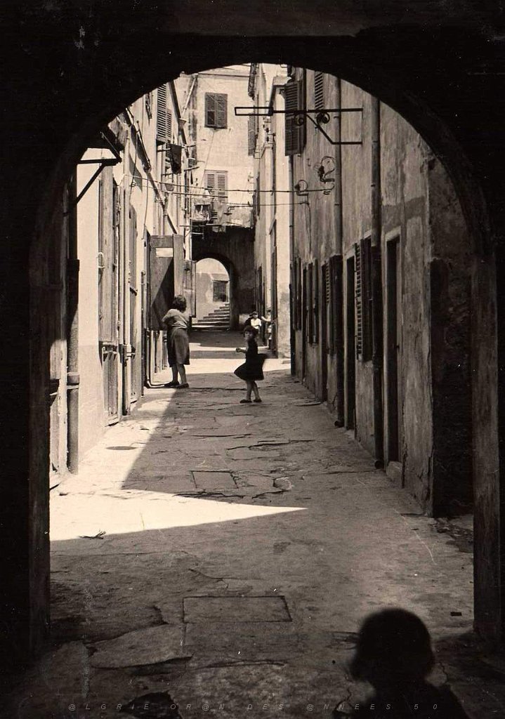 ORAN rues_ville_basse-passage_Maufrais.jpg